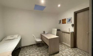 Local comercial central de Venta en Loja en la Av. Gobernación  de Mainas