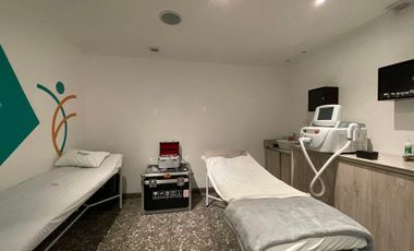 Local comercial central de Venta en Loja en la Av. Gobernación  de Mainas