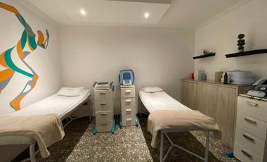 Local comercial central de Venta en Loja en la Av. Gobernación  de Mainas