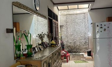 Dijual Cepat Rumah di Puter, Bintaro Sektor 5, Nego Sampai Jadi