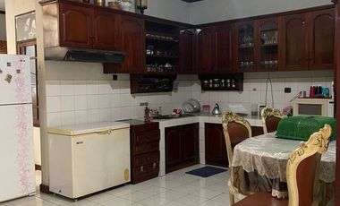 Dijual Cepat Rumah di Puter, Bintaro Sektor 5, Nego Sampai Jadi