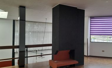 VENDO PROPIEDAD CON 2 CASAS EN URBANIZACION LA CATOLICA CUMBAYA, EXCECLENTE UBICACION A 5 MINUTOS DE LA UNIVERSIDAD SAN FRANCISCO