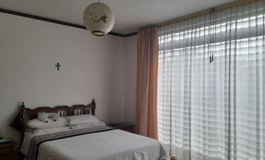 VENDO PROPIEDAD CON 2 CASAS EN URBANIZACION LA CATOLICA CUMBAYA, EXCECLENTE UBICACION A 5 MINUTOS DE LA UNIVERSIDAD SAN FRANCISCO