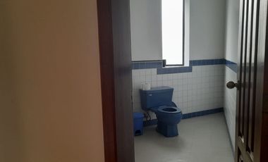 VENDO PROPIEDAD CON 2 CASAS EN URBANIZACION LA CATOLICA CUMBAYA, EXCECLENTE UBICACION A 5 MINUTOS DE LA UNIVERSIDAD SAN FRANCISCO