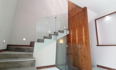 CASA EN FRACCIONAMIENTO PRIVADO, A 7 MINUTOS DE LA AUTOPISTA MÉXICO-QUERÉTARO
