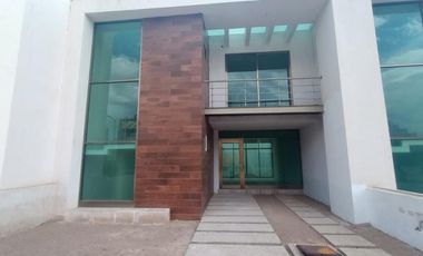 Casas en venta a 8 minutos de Zona Plateada