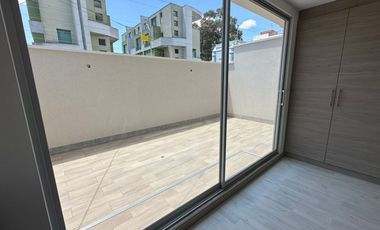 PONCEANO ALTO, LINDA SUITE POR ESTRENAR, 60 M2, PATIO 25 M2,, 2 GARAJES