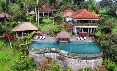 Freehold - Villa on 8,160 Sqm of Land with Lush Widespread Views of Rice Fields and Green Valley