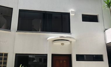 De Oportunidad Casa en Venta en la Gonzales Suarez