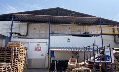 Venta de terreno con infraestructura industrial en San Luis