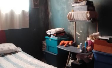 Casa en Iztapalapa, 4 Recamaras 2 Baños, 2 Estacionamientos. frente al Parque Cuhitlauac