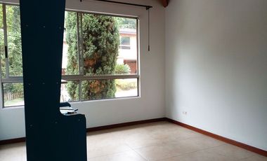 PR12562 ARRIENDO CASA EN SECTOR LOMA DEL ATRAVESADO, ENVIGADO