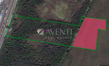 Terreno comercial en venta en Avenida Colosio en Cancún, Quintana Roo.