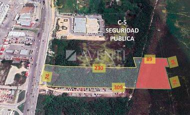 Terreno comercial en venta en Avenida Colosio en Cancún, Quintana Roo.