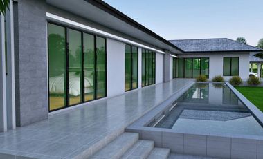 Luxury Awaits – Discover This Beautiful Modern Pool Villa!