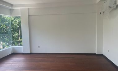 FOR SALE - House and Lot with Swimming Pool At Hillsborough Alabang Village, Muntinlupa City