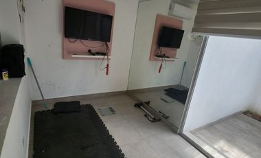 Samborondon, Se renta Excelente departamento 3 dormitorios amoblado con patio