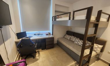 Samborondon, Se renta Excelente departamento 3 dormitorios amoblado con patio