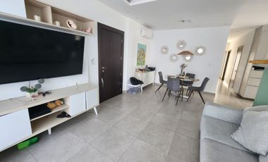 Samborondon, Se renta Excelente departamento 3 dormitorios amoblado con patio