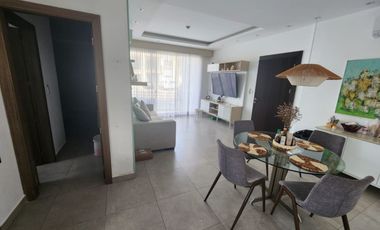 Samborondon, Se renta Excelente departamento 3 dormitorios amoblado con patio