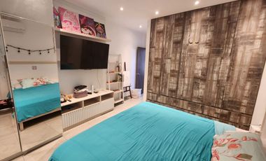 Samborondon, Se renta Excelente departamento 3 dormitorios amoblado con patio