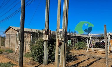 Venta de Sitio de 470 m2 con dos cabañas. Guanaqueros, Coquimbo. $50 millones