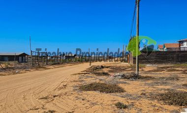 Venta de Sitio de 470 m2 con dos cabañas. Guanaqueros, Coquimbo. $50 millones