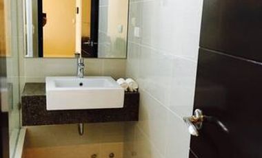 【RUSH SALE!】8 Newtown Boulevard 1BR Condominium for Sale in Lapu-Lapu, Cebu
