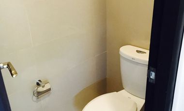 【RUSH SALE!】8 Newtown Boulevard 1BR Condominium for Sale in Lapu-Lapu, Cebu