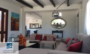 Venta de Casa en Barrio Club de Campo 