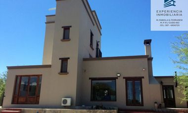 Venta de Casa en Barrio Club de Campo 