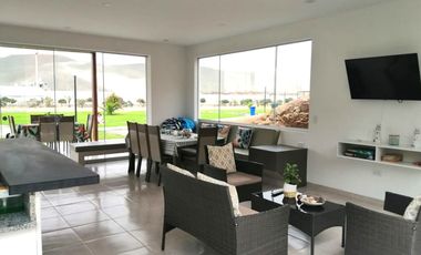 SE VENDE CASA DE PLAYA DE ESTRENO