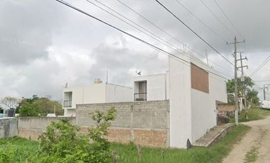 CASA EN COL. CAMPESTRE ALBORADA, VERACRUZ.