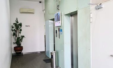 Building at Jl Wolter Mongisidi Kebayoran Baru, South Jakarta