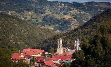 VENTA DE TERRENO EN MINERAL DEL CHICO CARBONERAS.