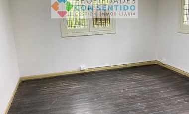 CASA COMERCIAL SE ARRIENDA