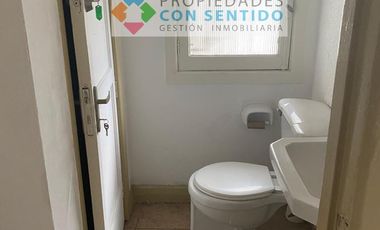 CASA COMERCIAL SE ARRIENDA