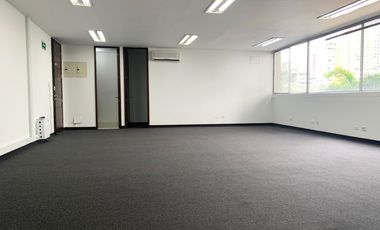 PR16126 Oficina en venta en el sector MIlla de Oro, Medellin