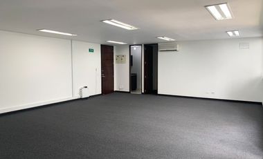 PR16126 Oficina en venta en el sector MIlla de Oro, Medellin