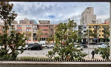 ¡OPORTUNIDAD! Se Vende Departamento Santiago Centro.