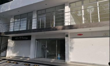 En Metepec, Local en Renta, en Plaza, Calle 5 de Febrero y Av Estado de México, 10 Min Toluca