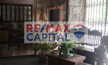 AM - FOR SALE: 6 Bedroom House in Dasmariñas Village, Makati