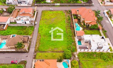 Terrenos en Venta en Esteban Quirola: Descubre la libertad de construir tu hogar perfecto en Machala