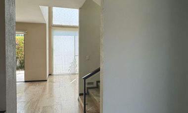 Casa en renta de 4 recámaras junto a SONATA