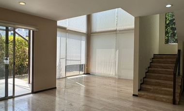 Casa en renta de 4 recámaras junto a SONATA