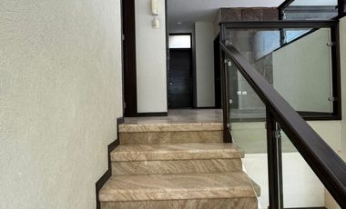 Casa en renta de 4 recámaras junto a SONATA