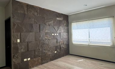 Casa en renta de 4 recámaras junto a SONATA