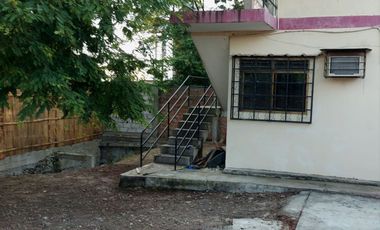 casa con locales de venta en manta zona centro