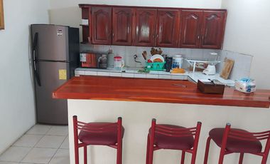 casa con locales de venta en manta zona centro