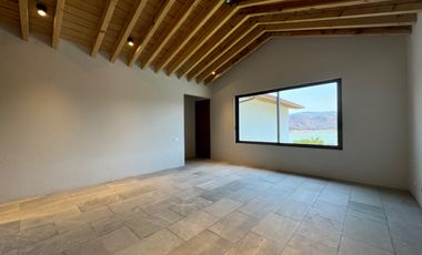 Casa en venta en el centro de Valle de Bravo